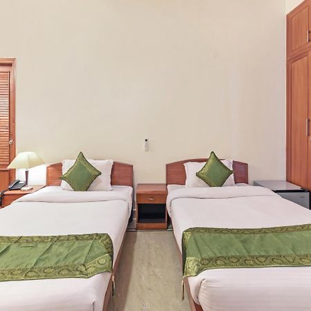 Treebo Trip The Nest Corporate Hotel Greater Noida Exterior photo