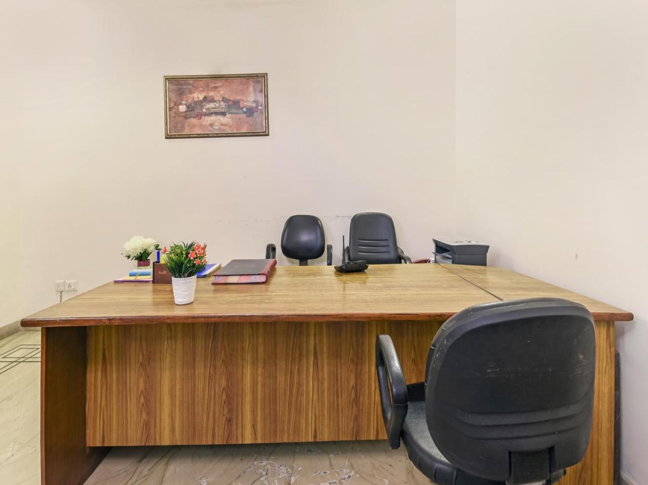 Treebo Trip The Nest Corporate Hotel Greater Noida Exterior photo